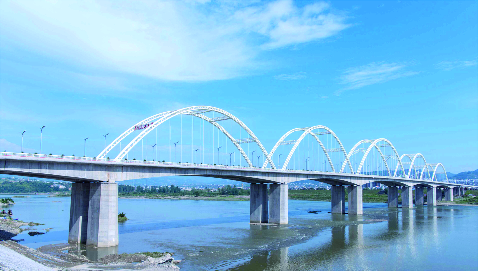 安康城东汉江大桥图片